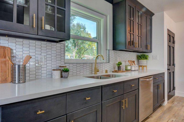 6 Factors to Consider When Remodeling Kitchen with Stained Kitchen Cabinets