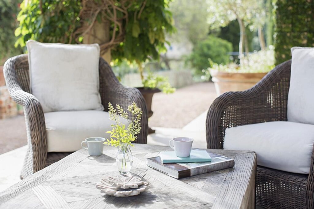 Aspects to Consider When Purchasing Outdoor Furniture