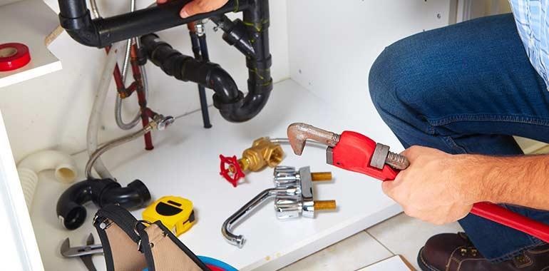 Plumbing Perfection: The Mastery of a Repiping Expert and Drain Cleaning