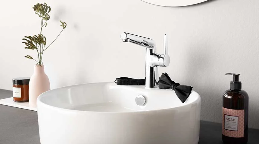 What’s the Difference Between High-End and Standard Bathroom Fixtures?